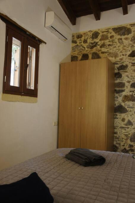 Rosales Stone House Villa Amigdhalokefali Luaran gambar